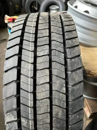ADVANCE GRD-2 285/70R19.5 146/144L